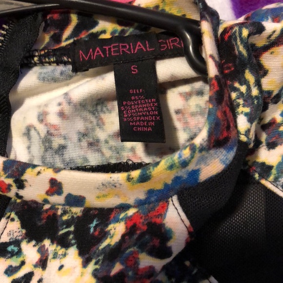 Mid length floral dress - Picture 4 of 4